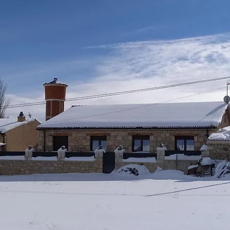 Casa de Férias Casa Entre Hoces10-12paxjardín Y Barbacoa *