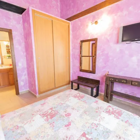 Casa de Férias Casa Entre Hoces10-12paxjardín Y Barbacoa Fuentemizarra