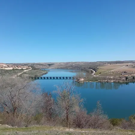 Casa de Férias Casa Entre Hoces10-12paxjardín Y Barbacoa