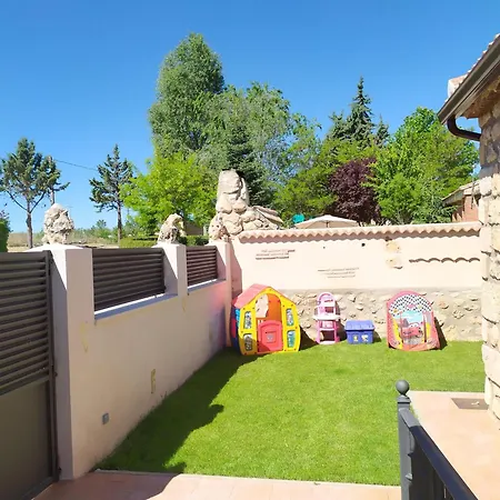 Casa Entre Hoces10-12paxjardín Y Barbacoa Fuentemizarra