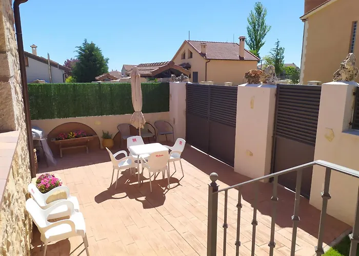 Casa Entre Hoces10-12paxjardín Y Barbacoa Fuentemizarra