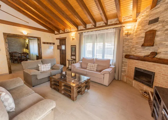 Casa Entre Hoces10-12paxjardín Y Barbacoa Сasa de vacaciones Fuentemizarra