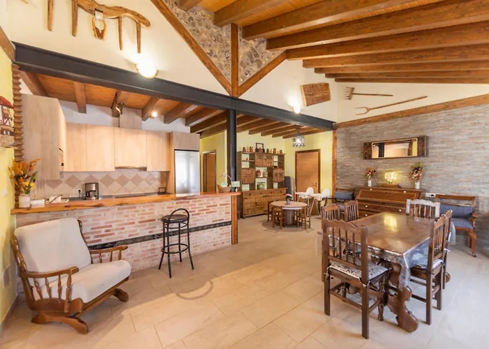 Casa Entre Hoces10-12paxjardín Y Barbacoa Сasa de vacaciones