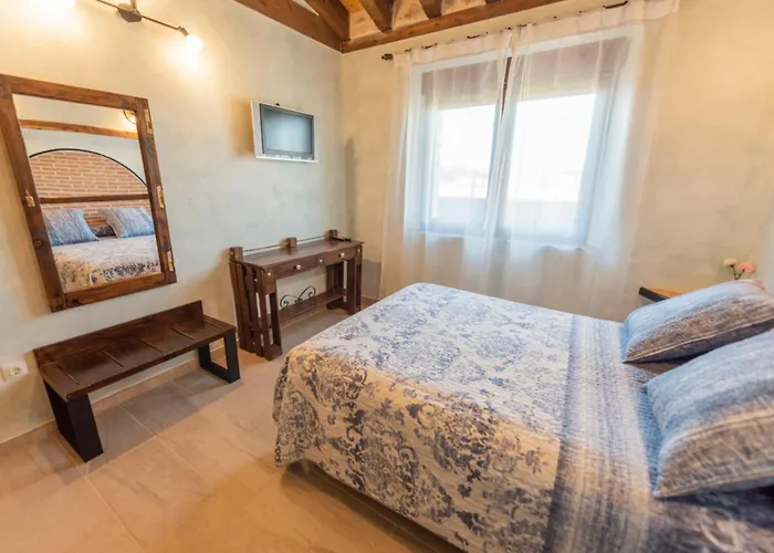 Сasa de vacaciones Casa Entre Hoces10-12paxjardín Y Barbacoa