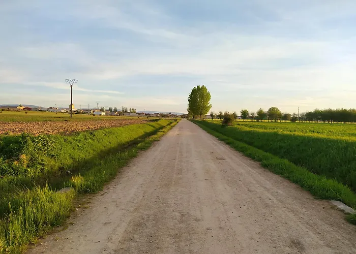 Casa Entre Hoces10-12paxjardín Y Barbacoa Сasa de vacaciones Fuentemizarra
