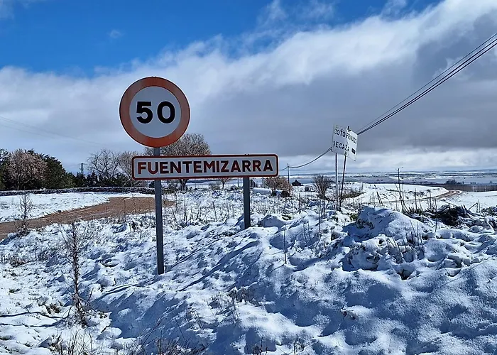 Casa Entre Hoces10-12paxjardín Y Barbacoa *