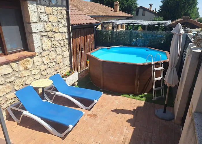 Сasa de vacaciones Casa Entre Hoces10-12paxjardín Y Barbacoa *